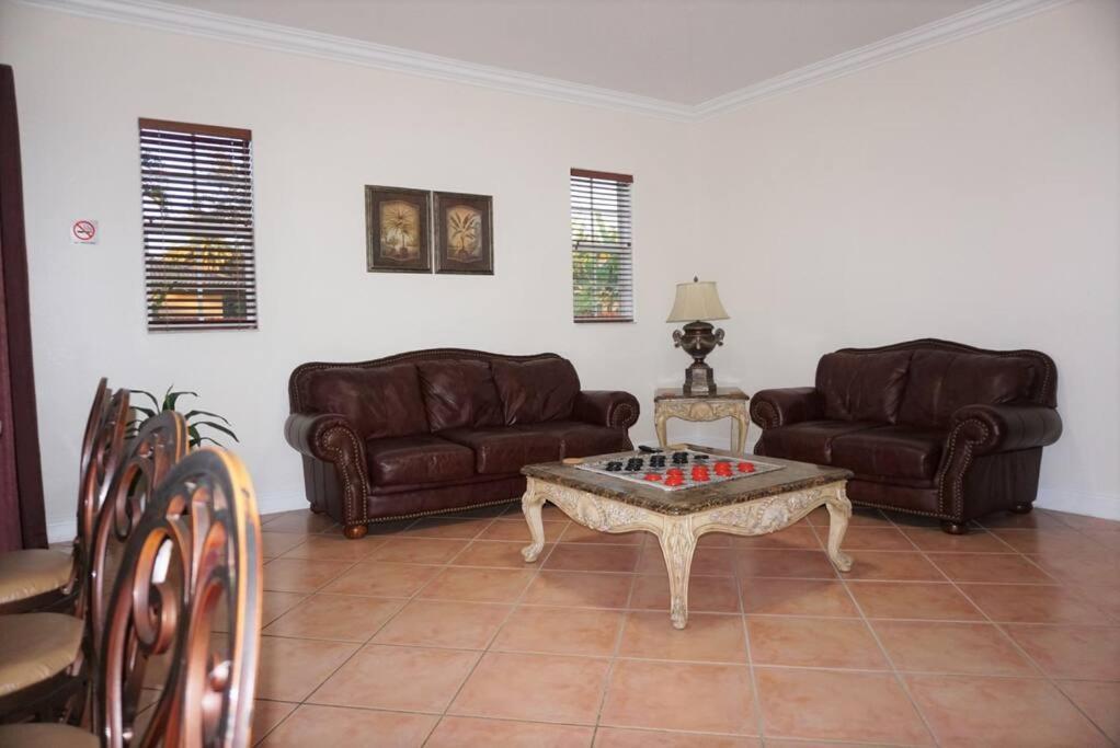 מיאמי New Luxury Vacation Dream Rental- Sleeps 15! מראה חיצוני תמונה