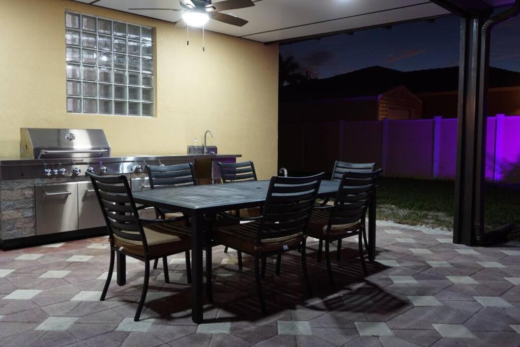 מיאמי New Luxury Vacation Dream Rental- Sleeps 15! מראה חיצוני תמונה