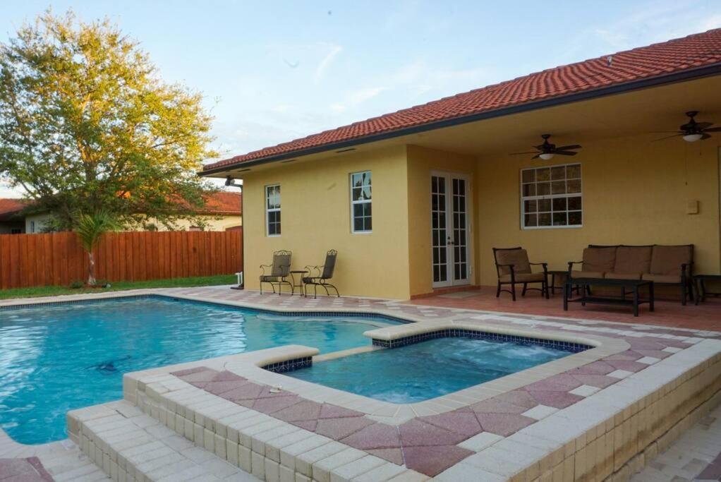 מיאמי New Luxury Vacation Dream Rental- Sleeps 15! מראה חיצוני תמונה